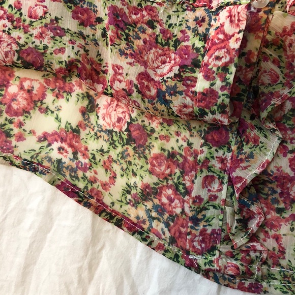 Romantic floral blouse - Picture 5 of 7